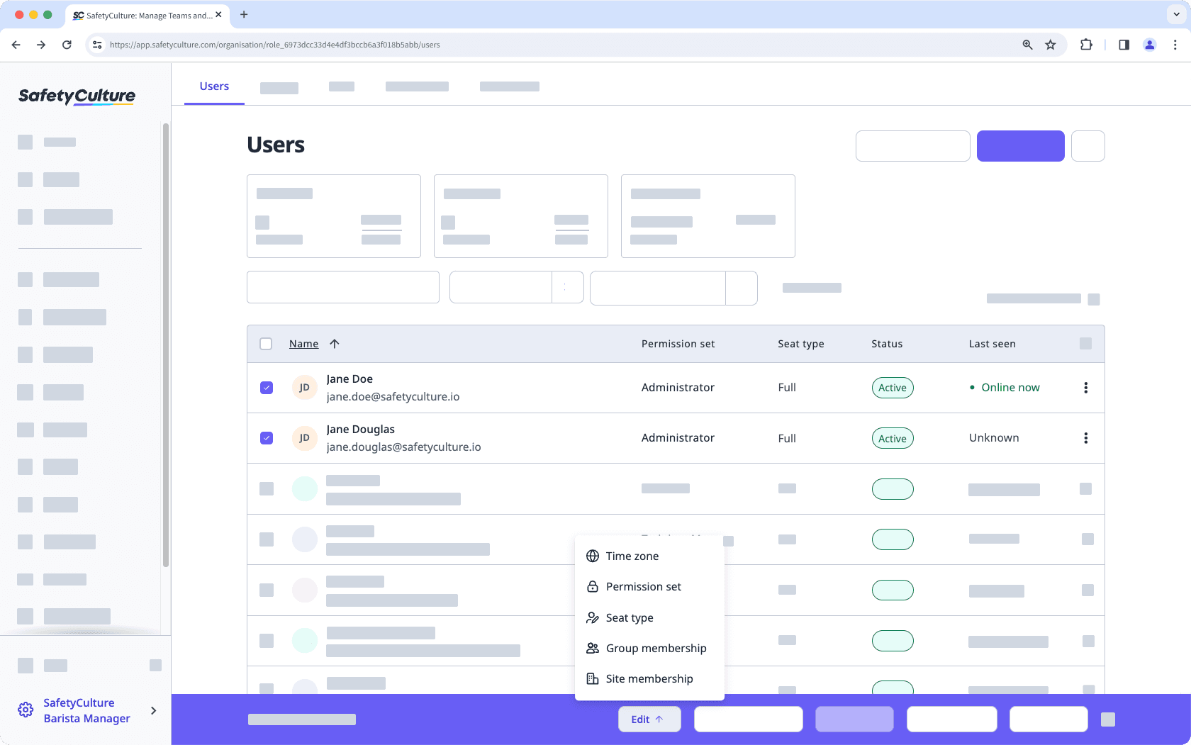 Gestion groupée des utilisateurs à partir de l'application Web.
