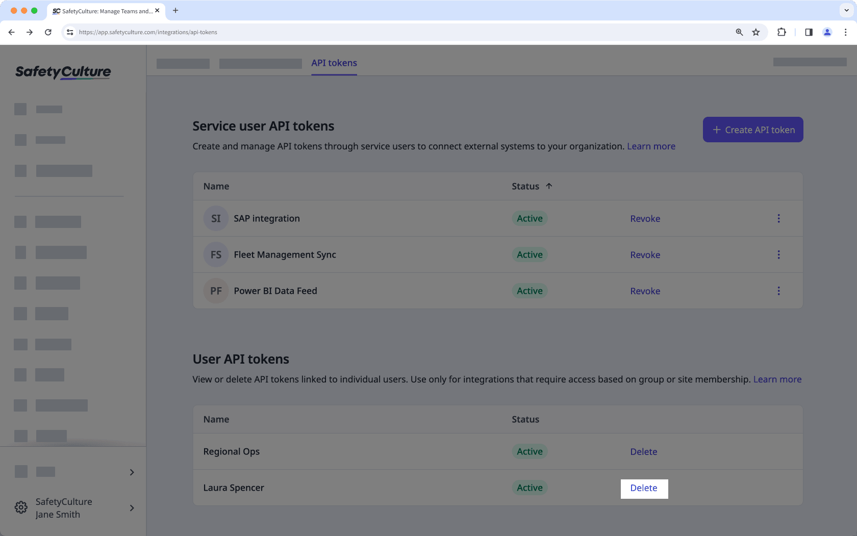 Elimine un token de API de usuario en su organización a través de la aplicación web.