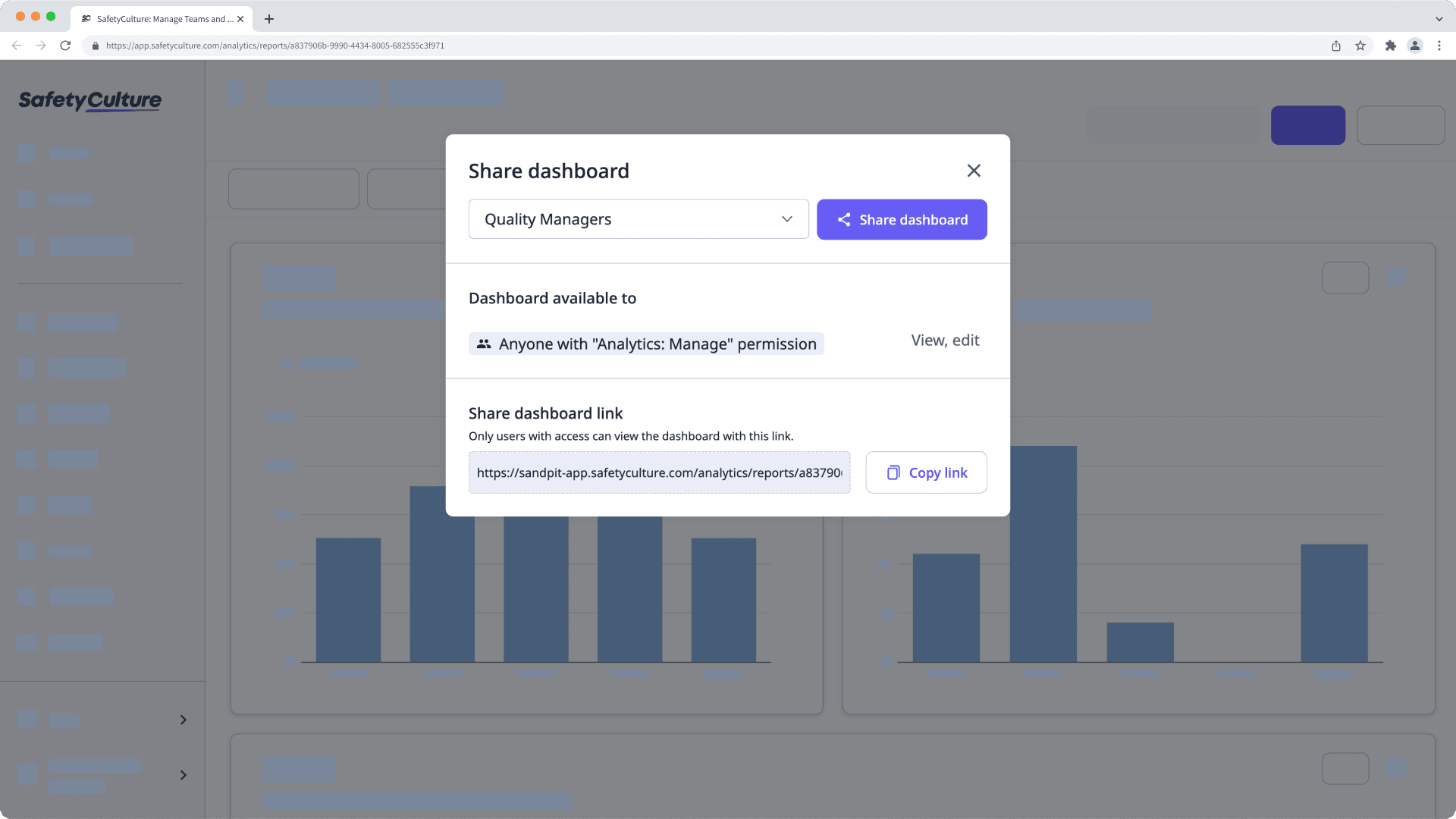 Mithilfe der Web-App ein Analysen-Dashboard teilen.