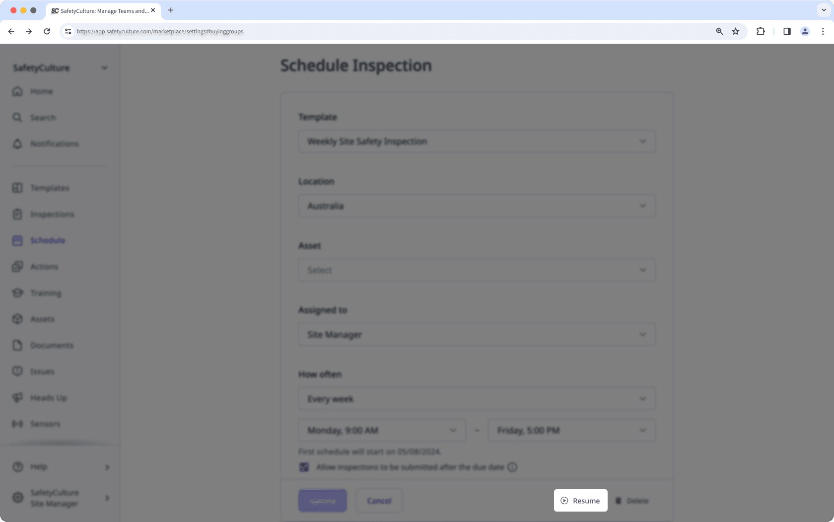Reanudar un programa de inspección en la experiencia de Programas heredada a través de la aplicación web.