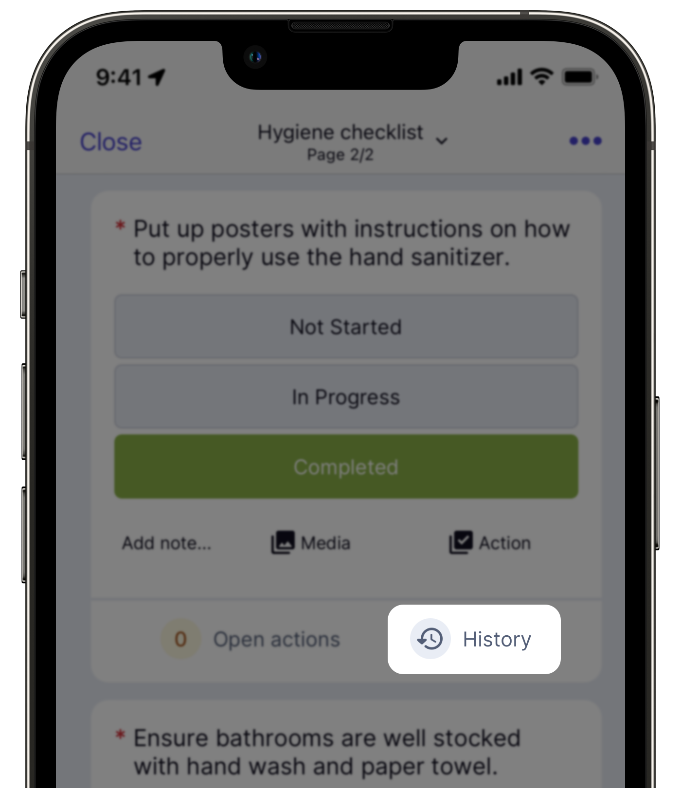 Le bouton « Historique » dans les inspections, qui permet aux utilisateurs de consulter l'historique des réponses à choix multiples à partir de l'application portable sur les appareils iOS.