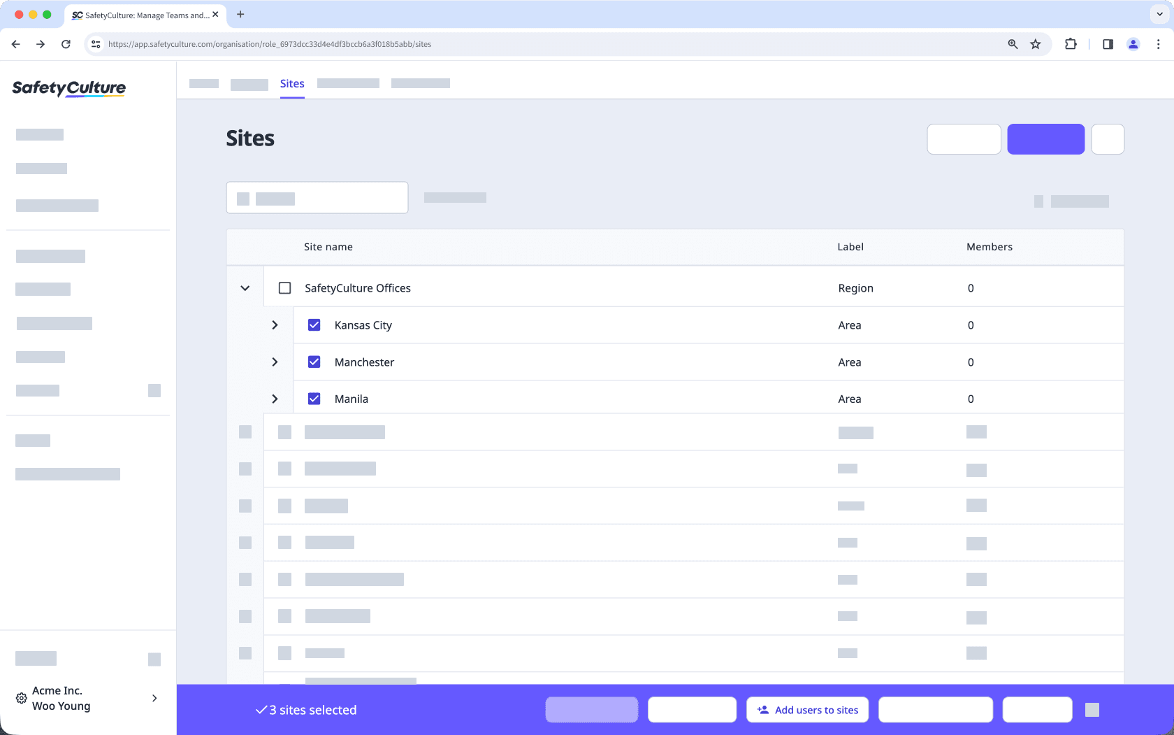 Ajouter des utilisateurs à plusieurs sites ou niveaux à partir de l'application Web.