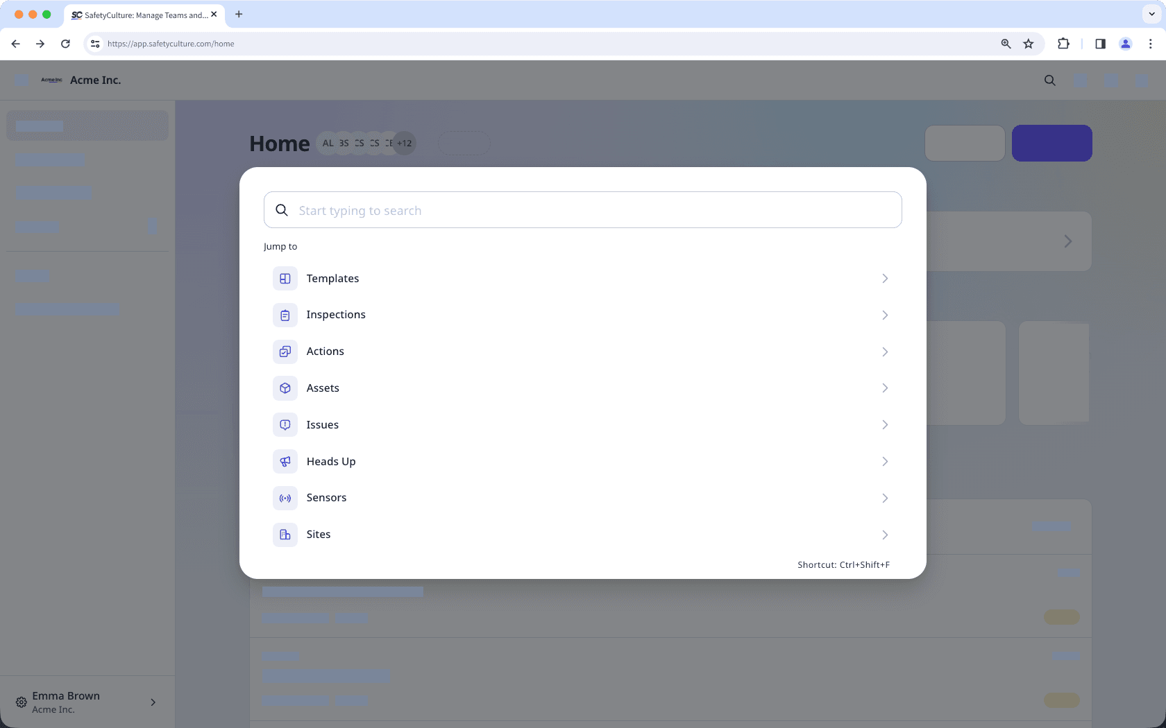 Utilisez la fonctionnalité de Recherche globale pour rechercher facilement des éléments et des enregistrements dans votre organisation via l'application Web.