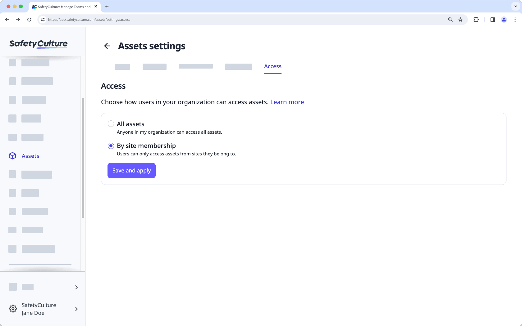 Mithilfe der Web-App Zugriff auf Assets bearbeiten.