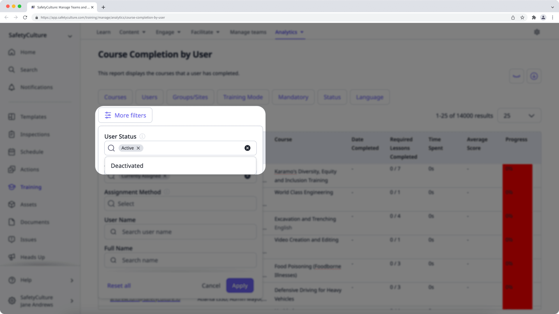 Filtra los usuarios desactivados en las analíticas de formación a través de la aplicación web.