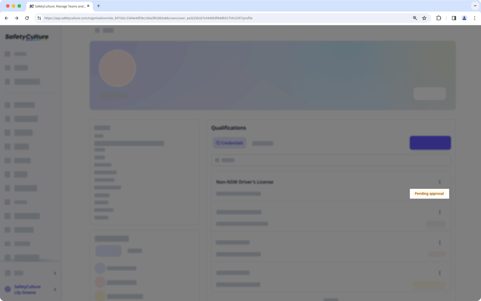 Visualiser le statut d'approbation d'un utilisateur via l'application web.