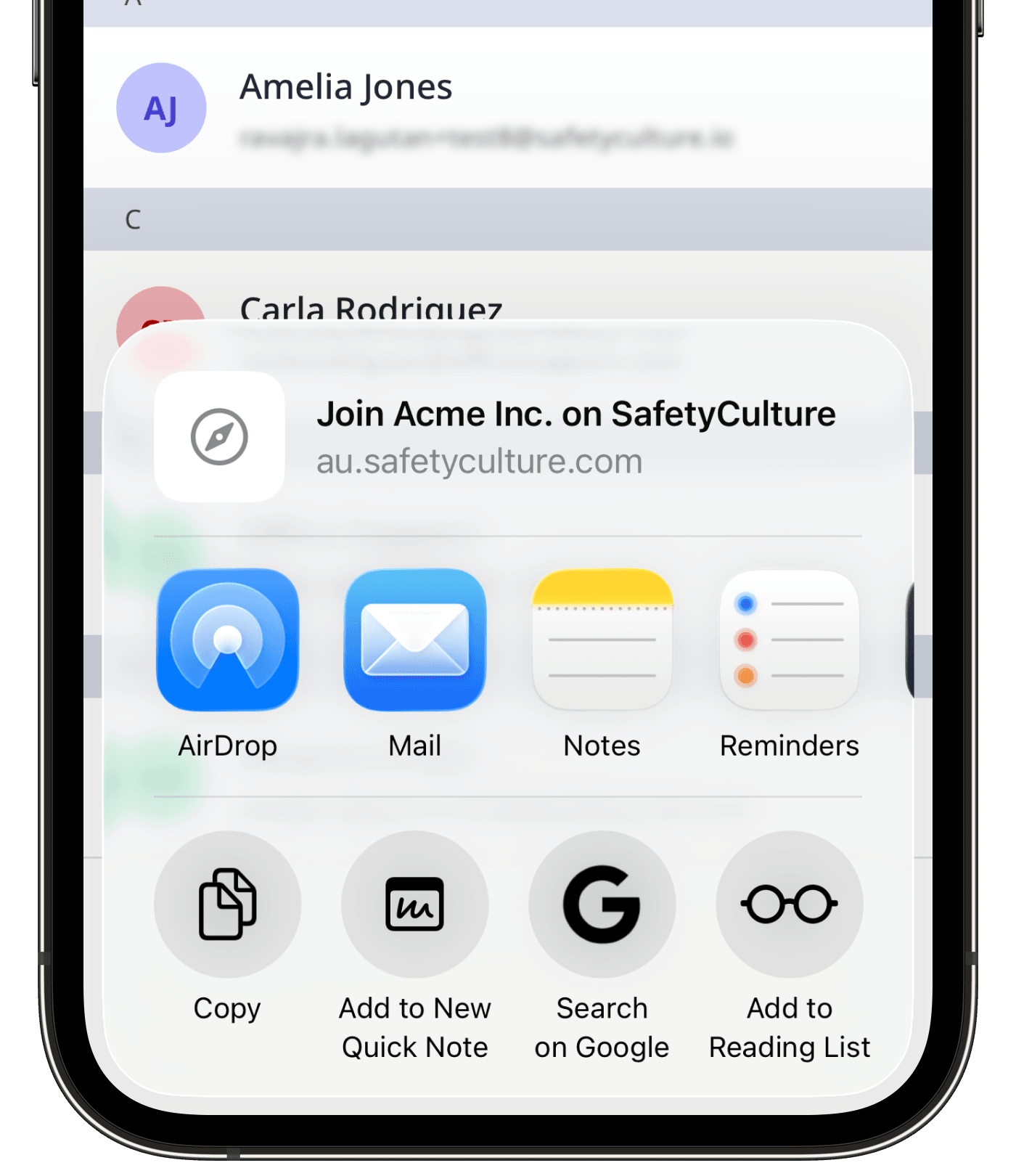 The share menu showing options to send the share invite link.